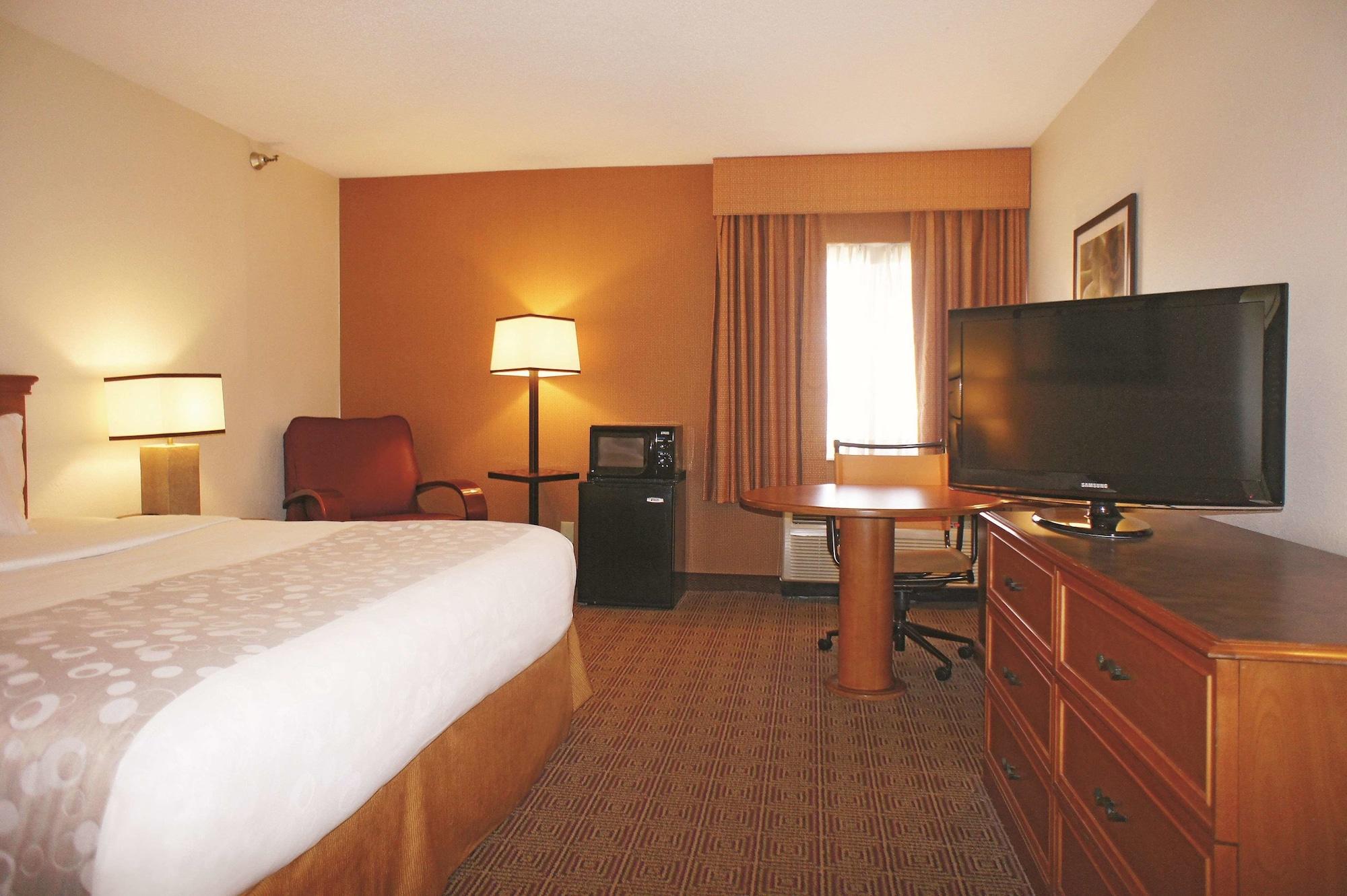 La Quinta Inn By Wyndham Kansas City North North Kansas City Bagian luar foto